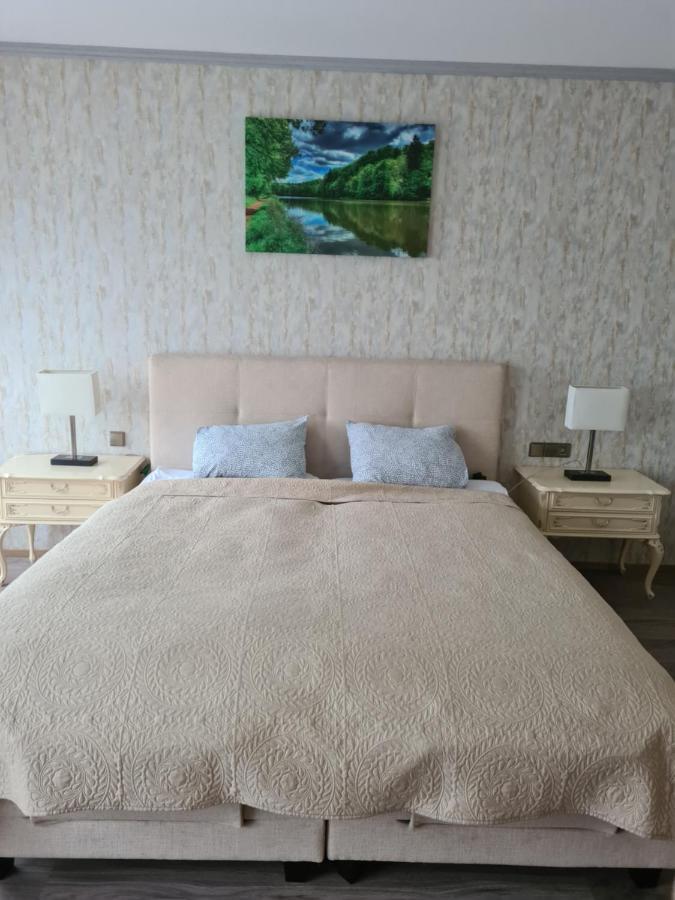 Hotel Amelia Райхенау Екстер'єр фото